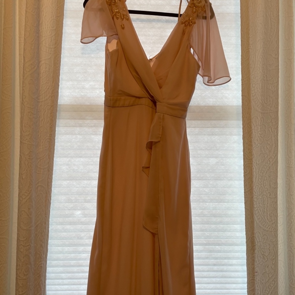 Dress - Picture 2 of 2